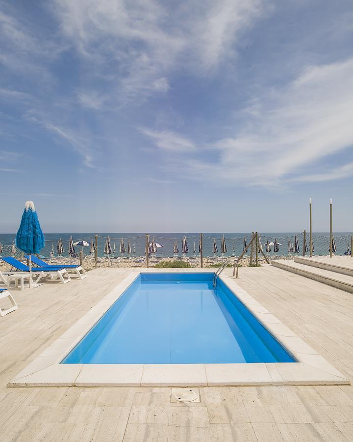 Hotel Marcelli Numana Bagian luar foto